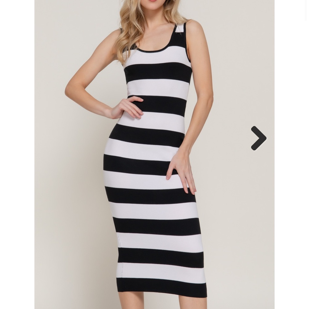 Striped Navy and White Sleeveless Dress